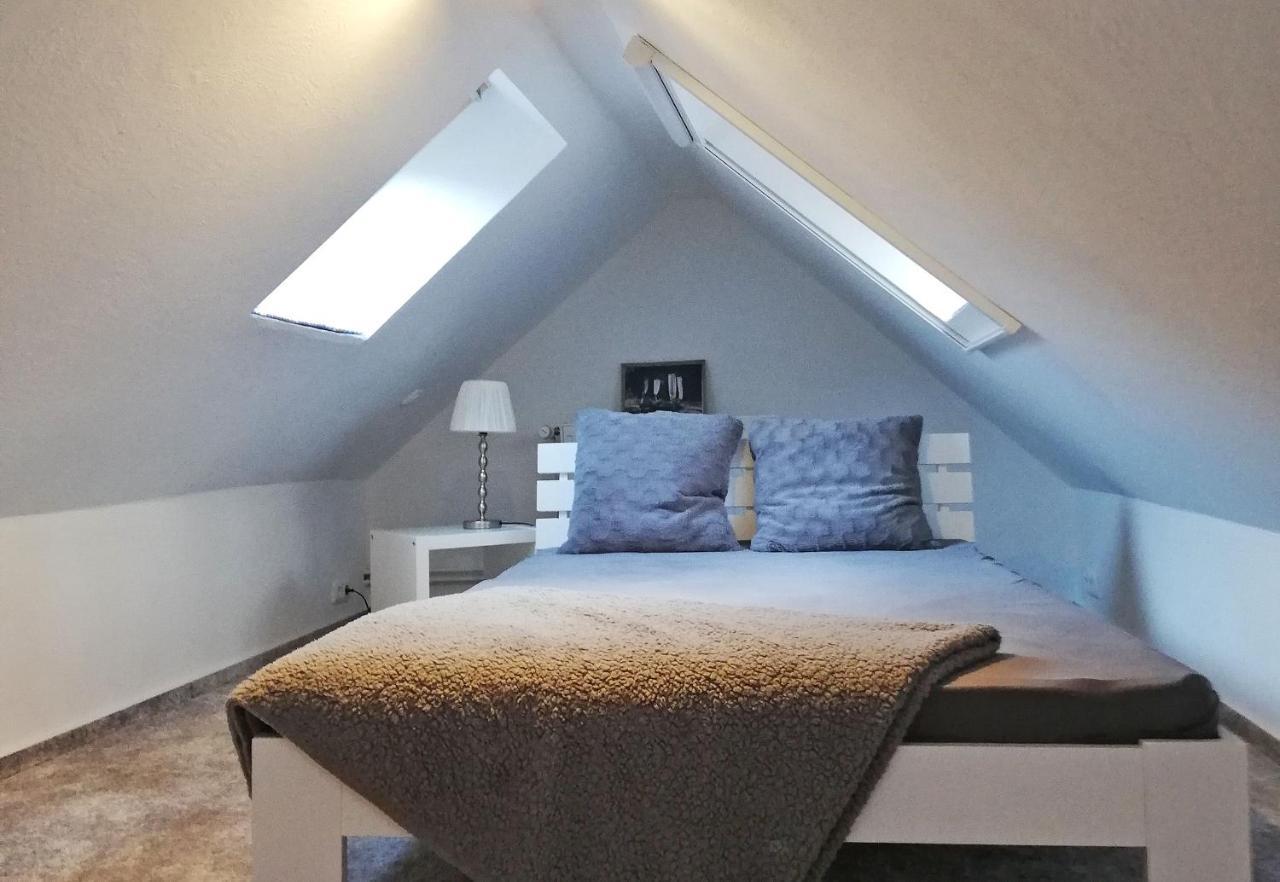 Ferienwohnung Im Forsthaus Am See Schwarz Buitenkant foto