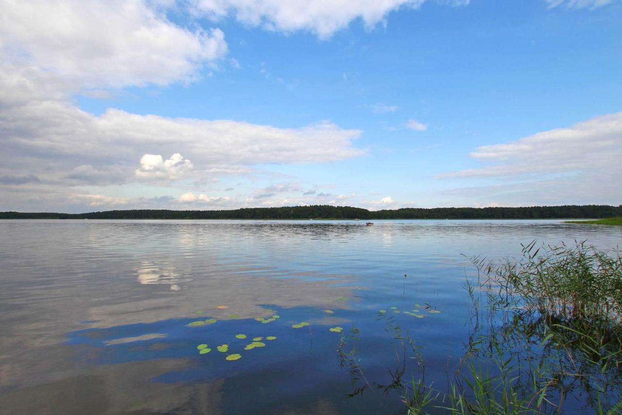 Ferienwohnung Im Forsthaus Am See Schwarz Buitenkant foto