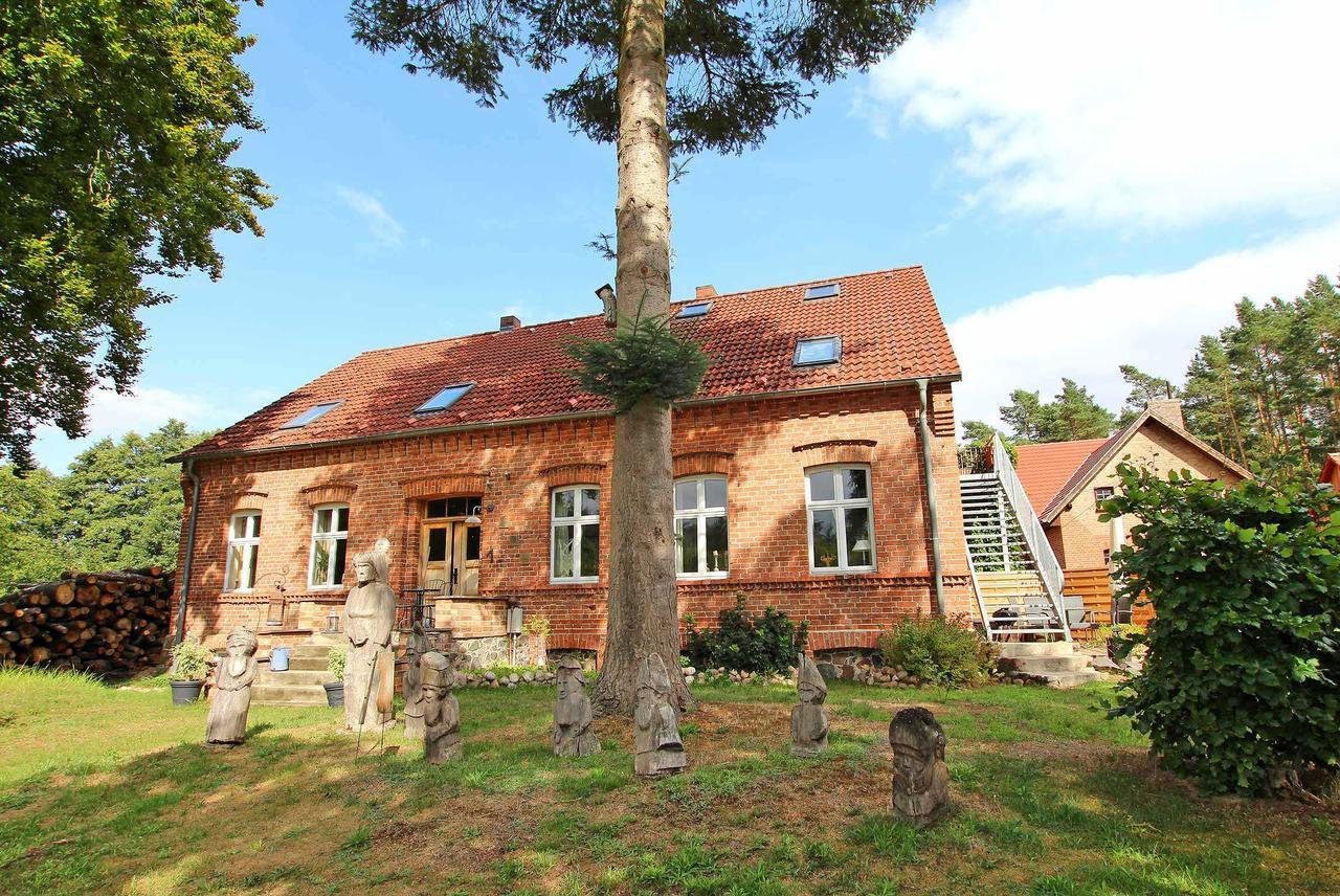 Ferienwohnung Im Forsthaus Am See Schwarz Buitenkant foto